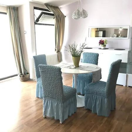 Szálloda White Rose Guest