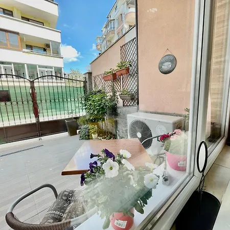 فندق White Rose Guest