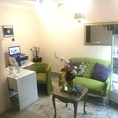 Szálloda White Rose Guest