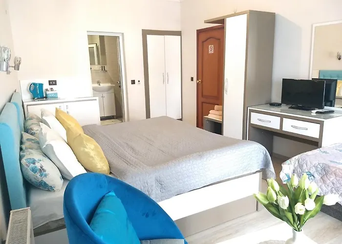 White Rose Guest 2* Burgas City