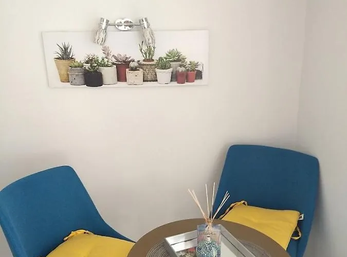 White Rose Guest Hotel