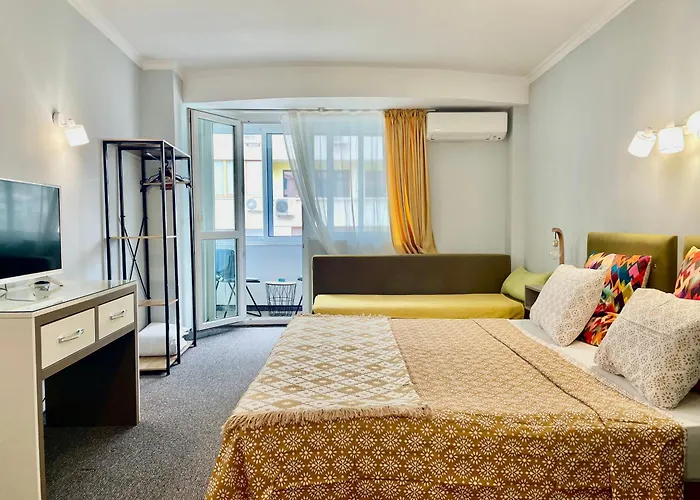 Hotel White Rose Guest 2*